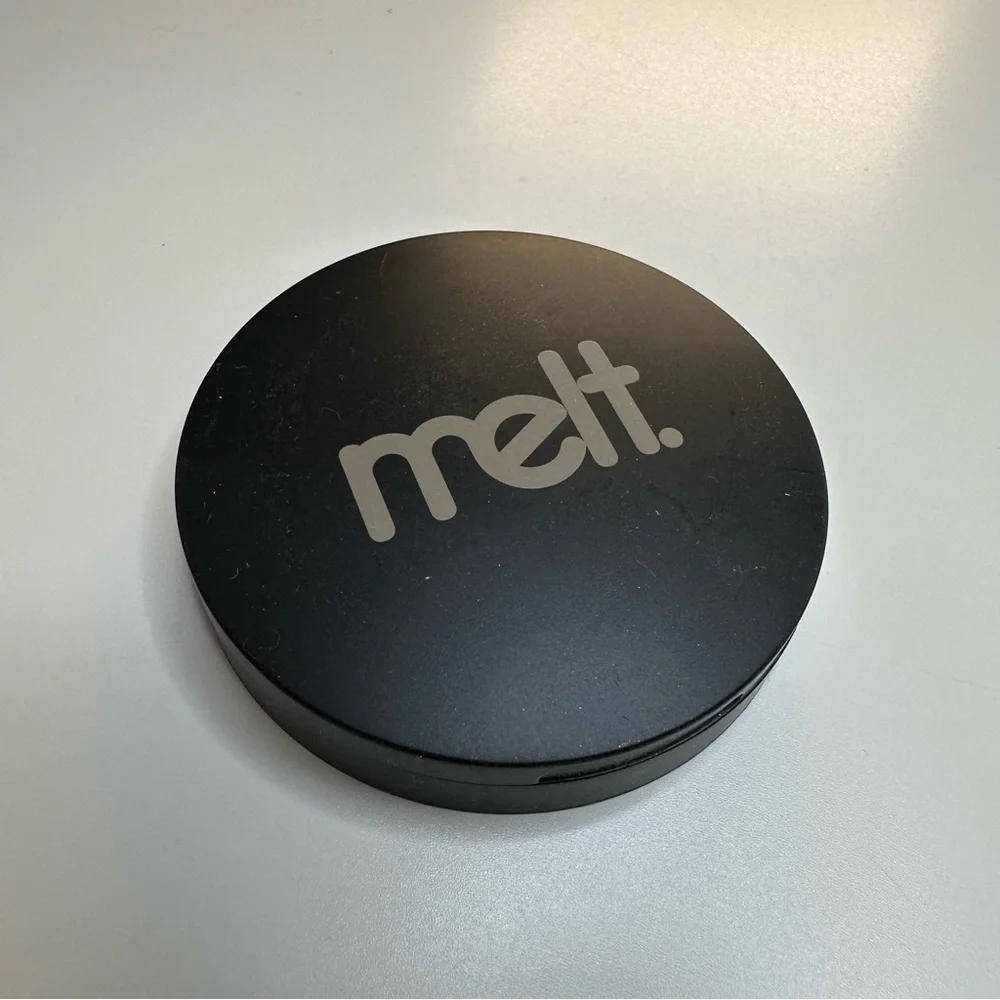 New Melt Cosmetics Ghostlight Highlighter Glow Powder Duochrome - Picture 7 of 7
